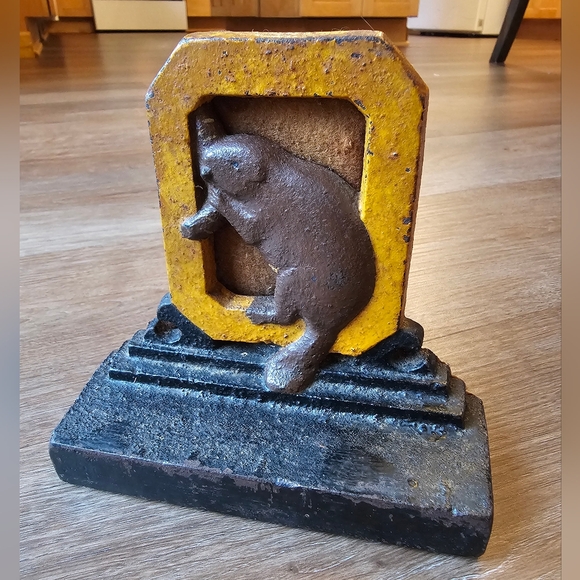 Rare Antique Vintage Oregon State University Beavers cast metal bookend doorstop